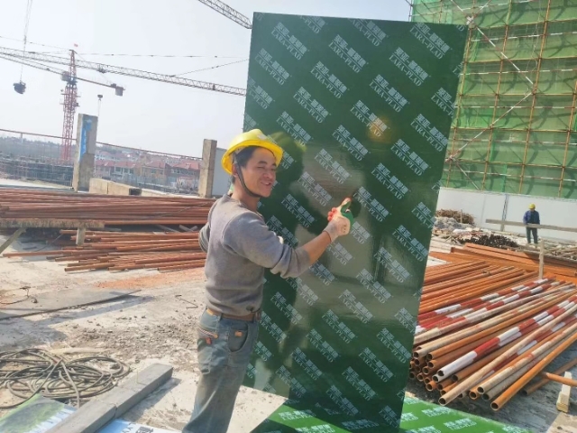 萊亞普萊德塑面建筑模板質量對環(huán)保的重要性